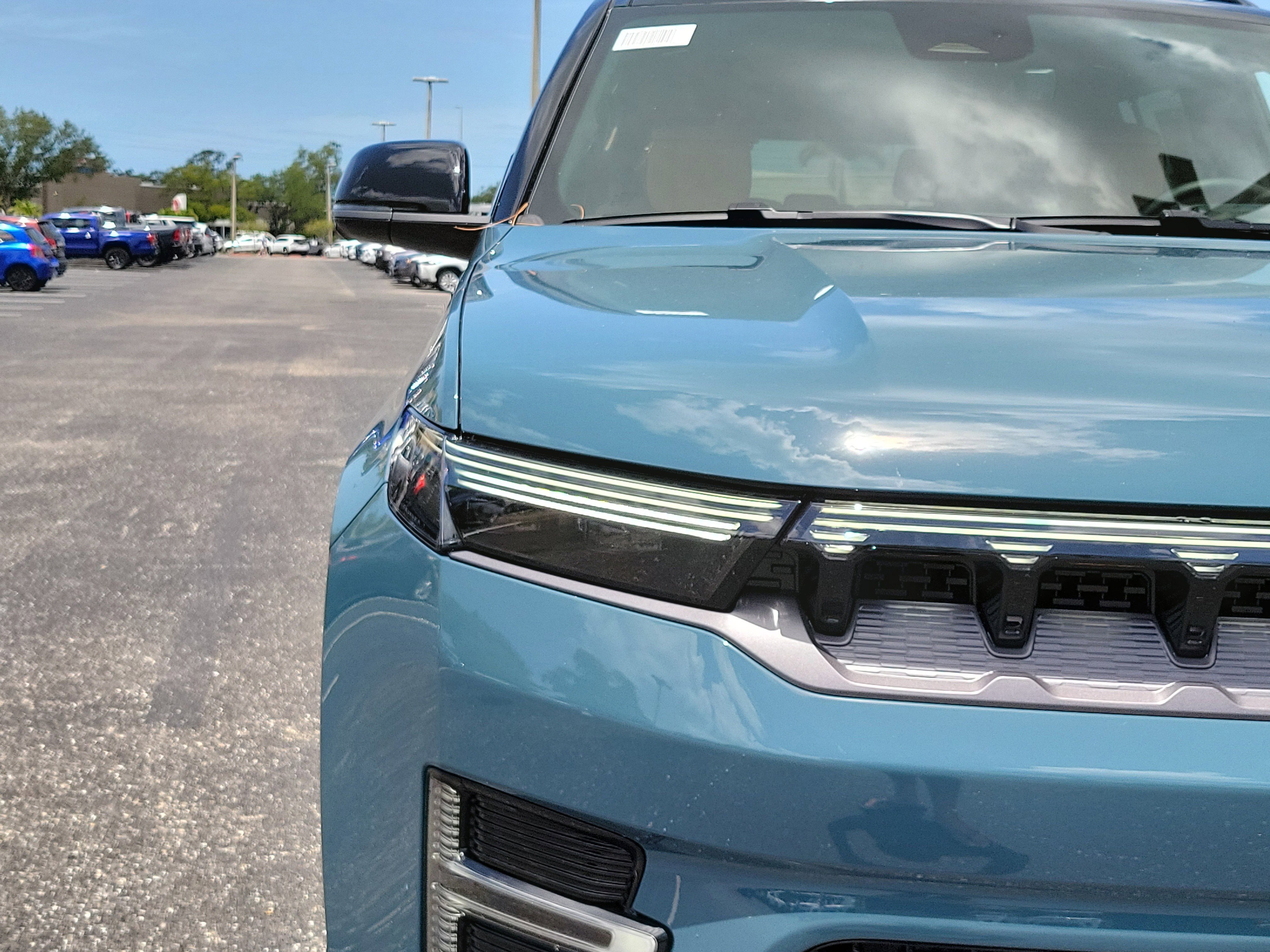 New 2026 Steel Blue Exterior Paint Jeep Summit Reserve image 7