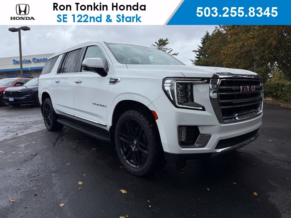 Used 2022  GMC SLT image 1