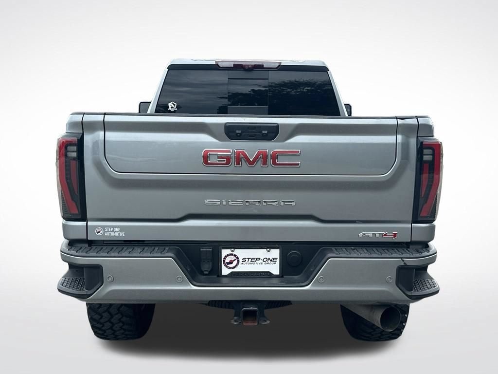 Used 2025 Sterling Metallic GMC AT4 image 6