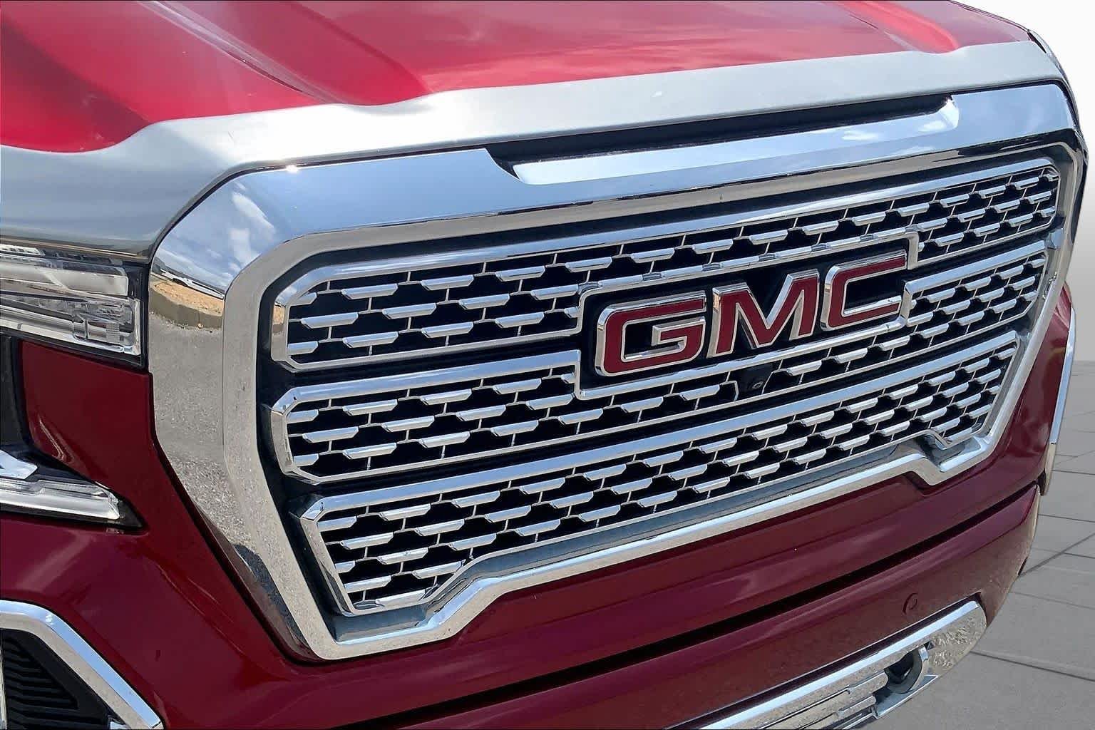 Used 2022 Cayenne Red Tintcoat GMC Denali image 30