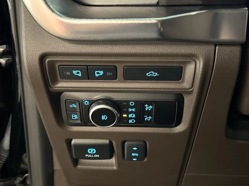 Certified Used 2023 Black Ford King Ranch image 21