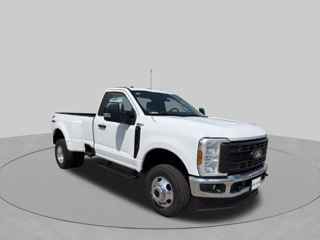 New 2027 Oxford White Ford F-350® XL image 8