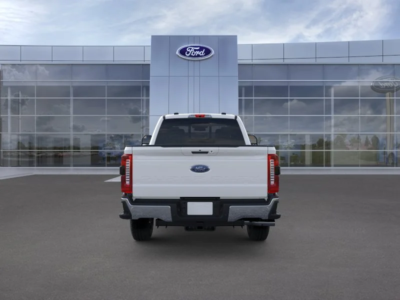 New 2026 Oxford White Ford Lariat image 38