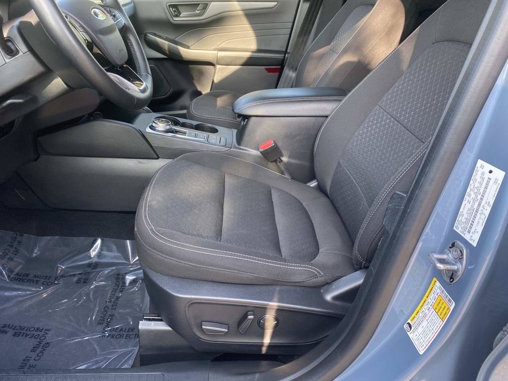 Certified Used 2024 Vapor Blue Metallic Ford Active image 20