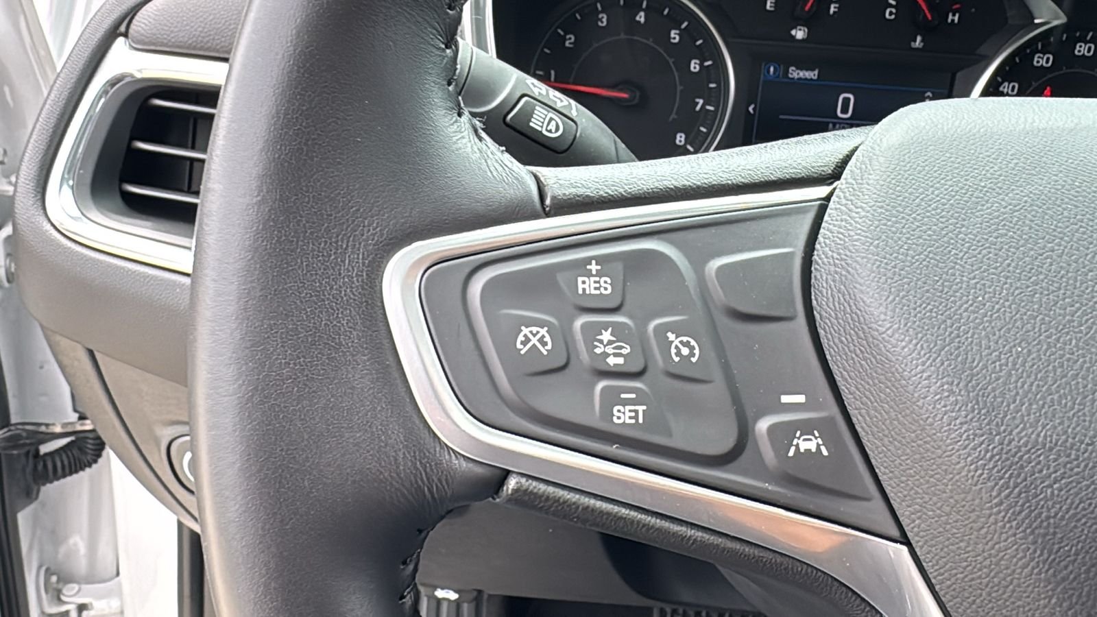 Used 2022 White Chevrolet LT image 24