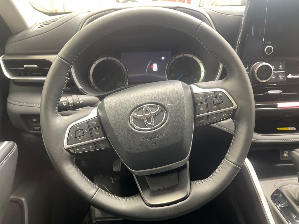Used 2024 Gray Toyota XLE image 19
