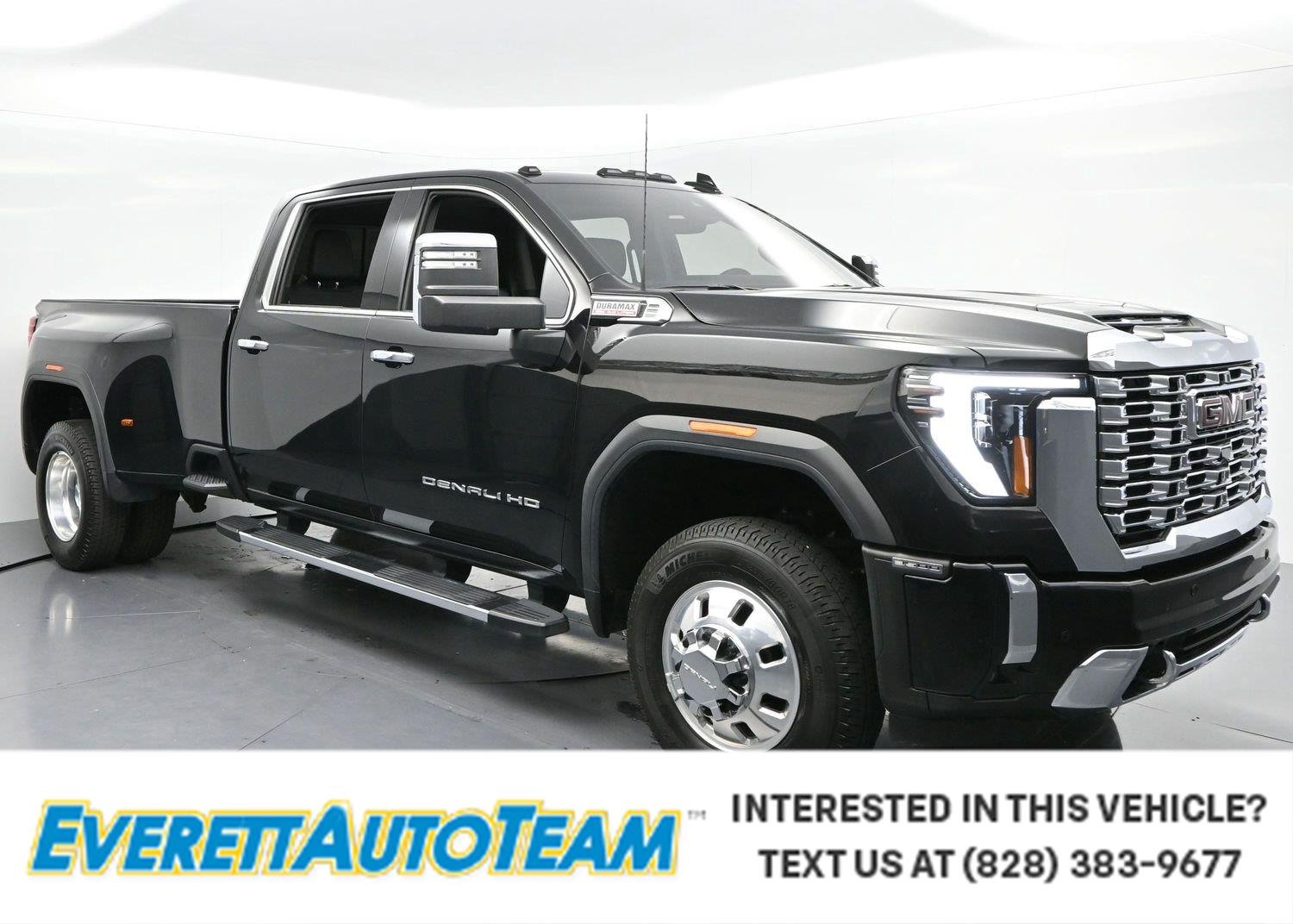 Used 2024 Onyx Black GMC Denali image 1