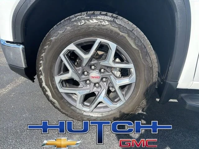 Used 2023 Summit White GMC SLT image 9