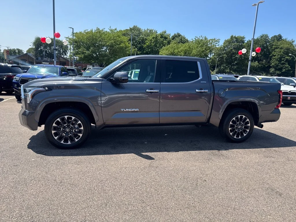 Used 2025 Gray Toyota Limited image 4