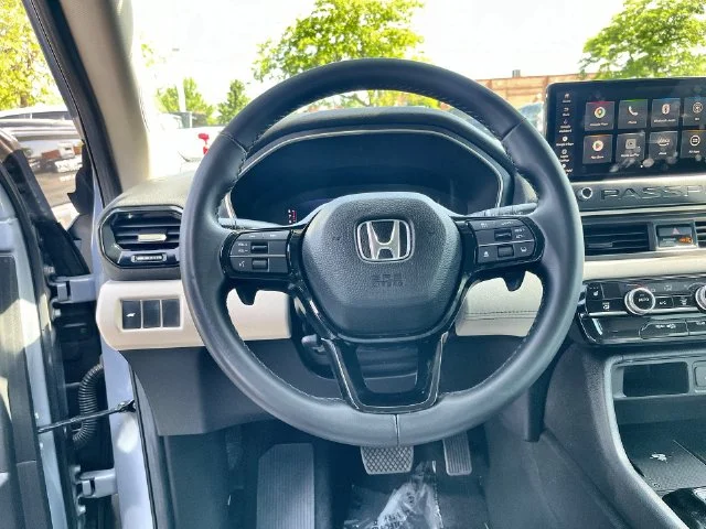 Used 2026  Honda RTL image 13