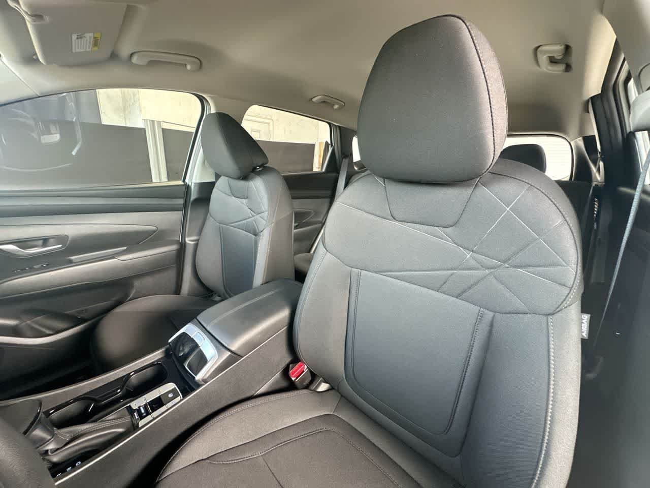 2026 Hyundai Tucson SE - Photo 14