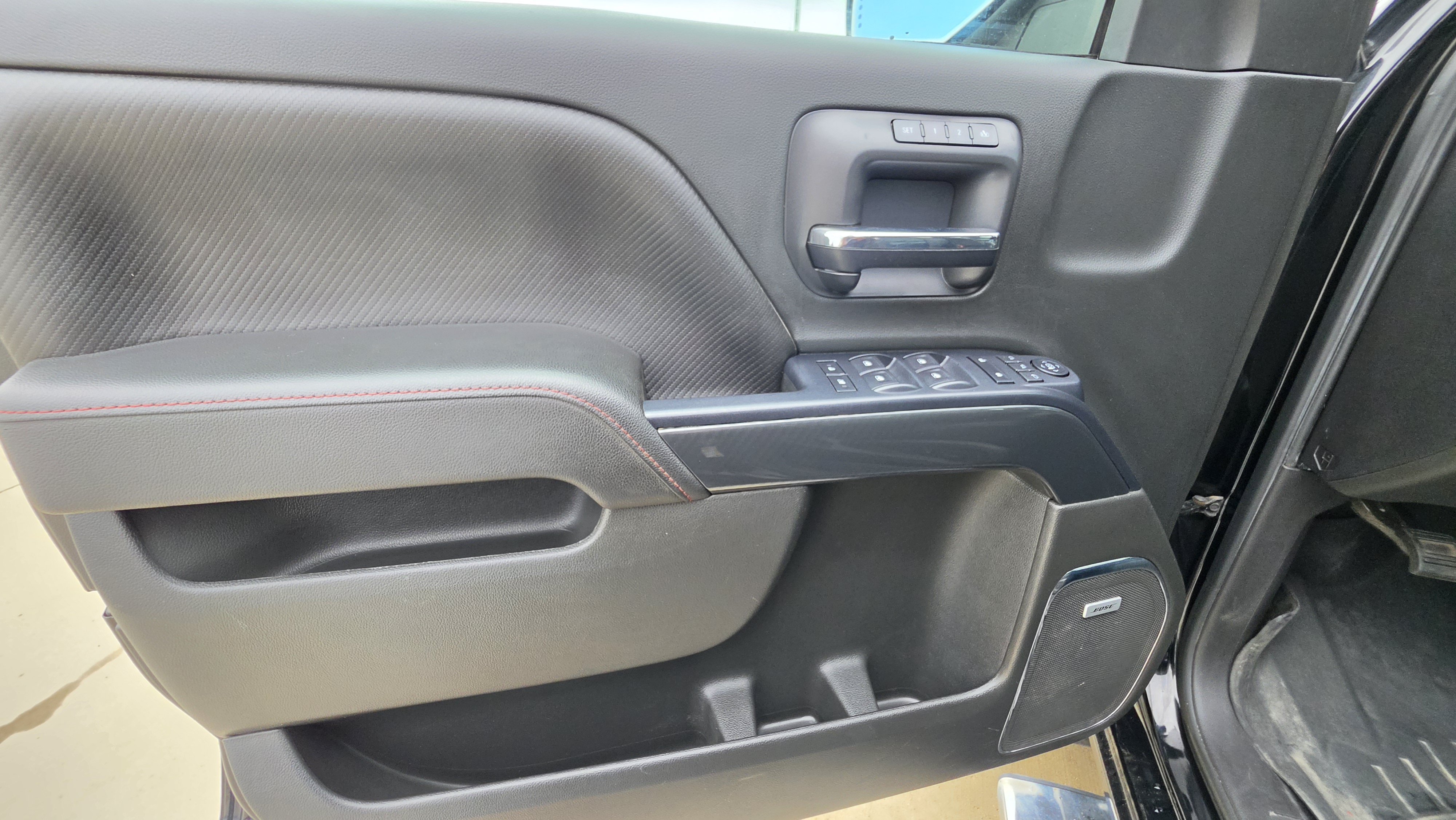 Used 2015 ONYX BLACK GMC SLT image 10
