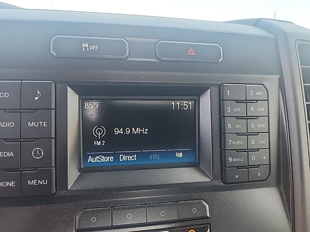 Used 2018 White Ford XL image 21