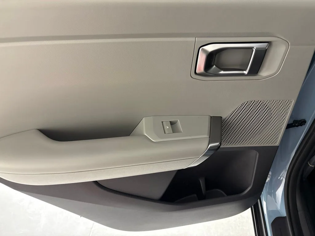 New 2027 Frost Blue / Black Roof Kia S image 21