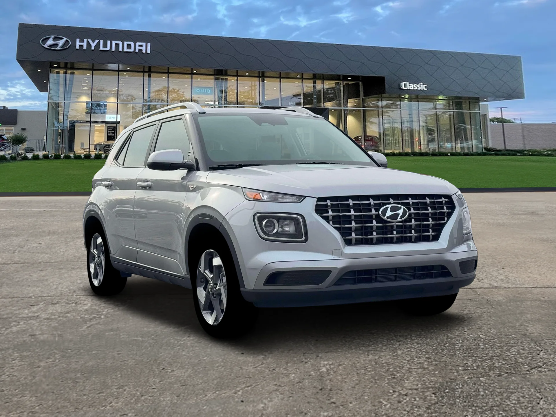New 2026 Shimmering Silver Hyundai SEL image 11