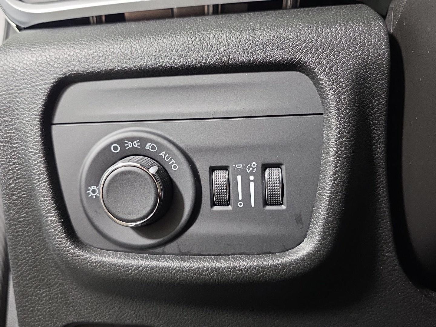 Used 2024 Bright White Clearcoat Jeep Altitude X image 14