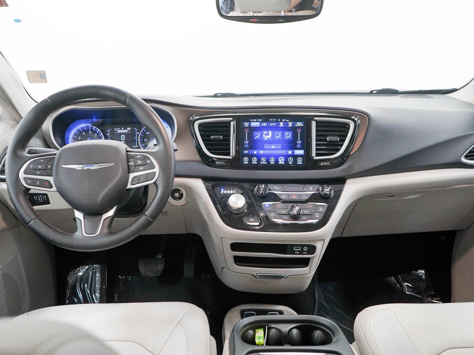 Used 2017 Jazz Blue Pearlcoat Chrysler Touring L image 17