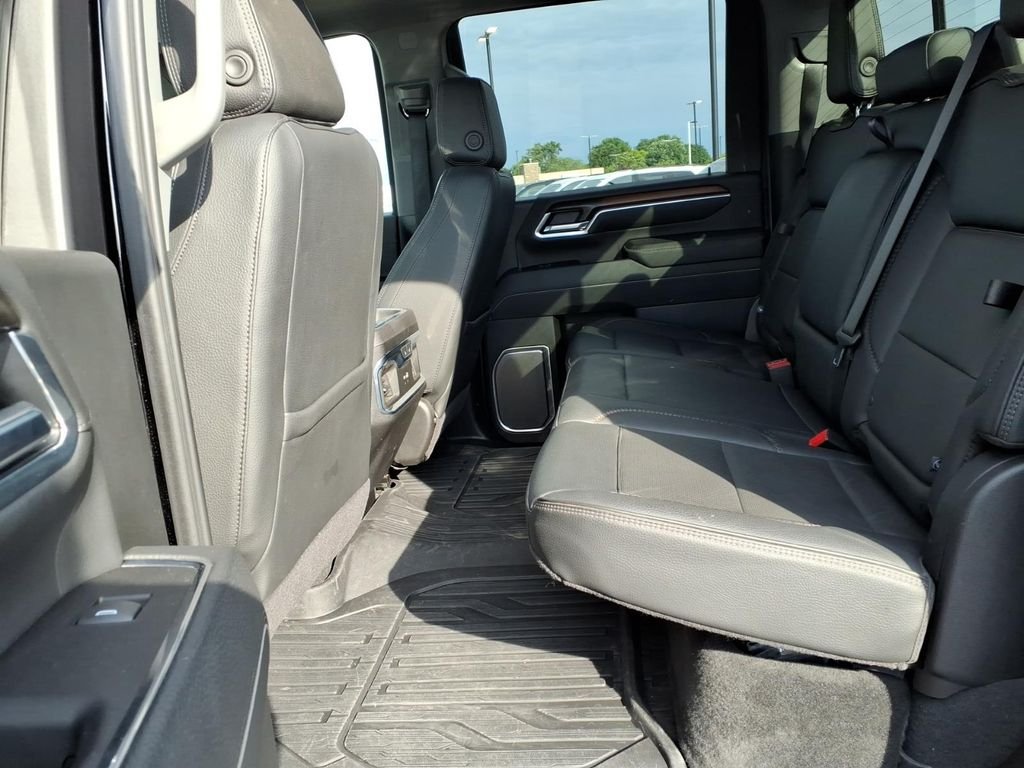 Used 2025 Onyx Black GMC Denali image 4