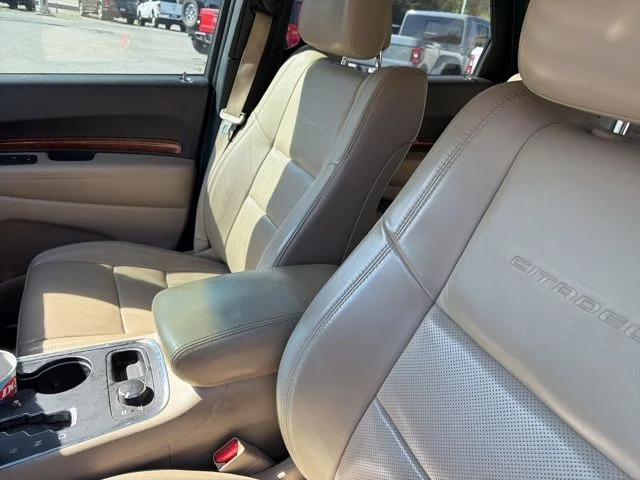 Used 2013 Red Dodge Citadel image 10