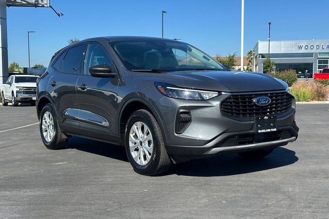 Used 2025 Gray Ford Active image 1