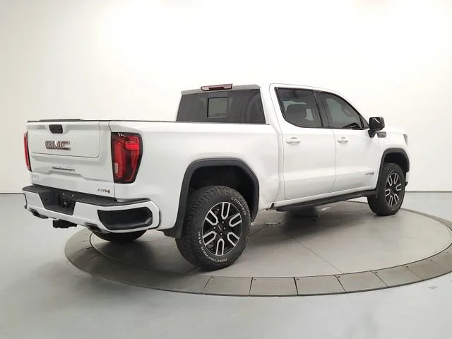 Used 2022 Summit White GMC AT4 image 7