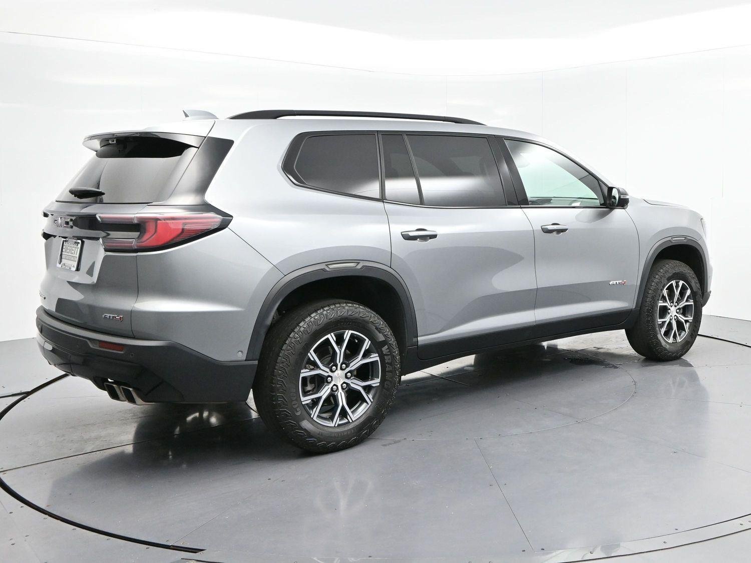 Used 2025 Sterling Metallic GMC AT4 image 7