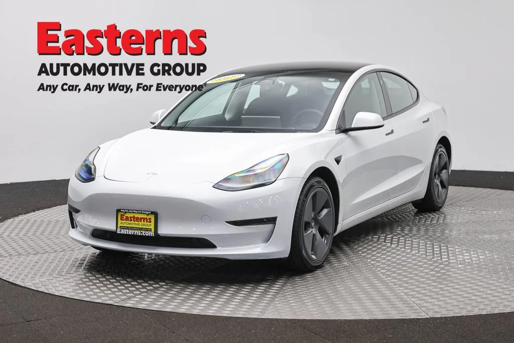Used 2023 White Tesla Base image 1