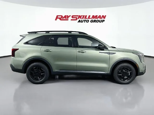 Used 2026 Green Kia X-Pro SX Prestige image 8