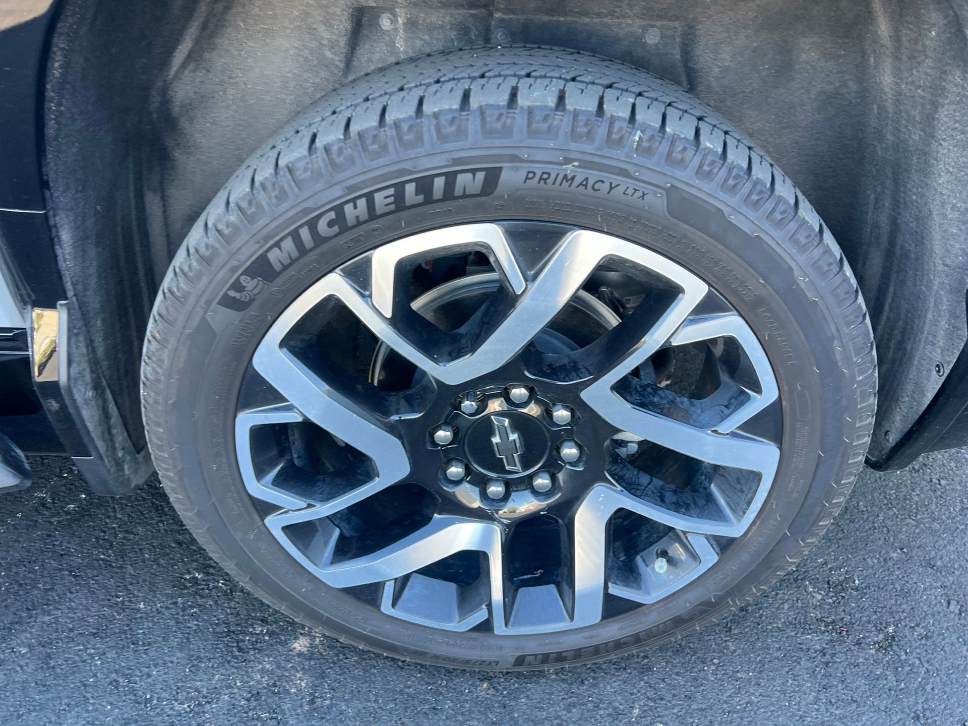 Used 2025 Gray Chevrolet RST image 14