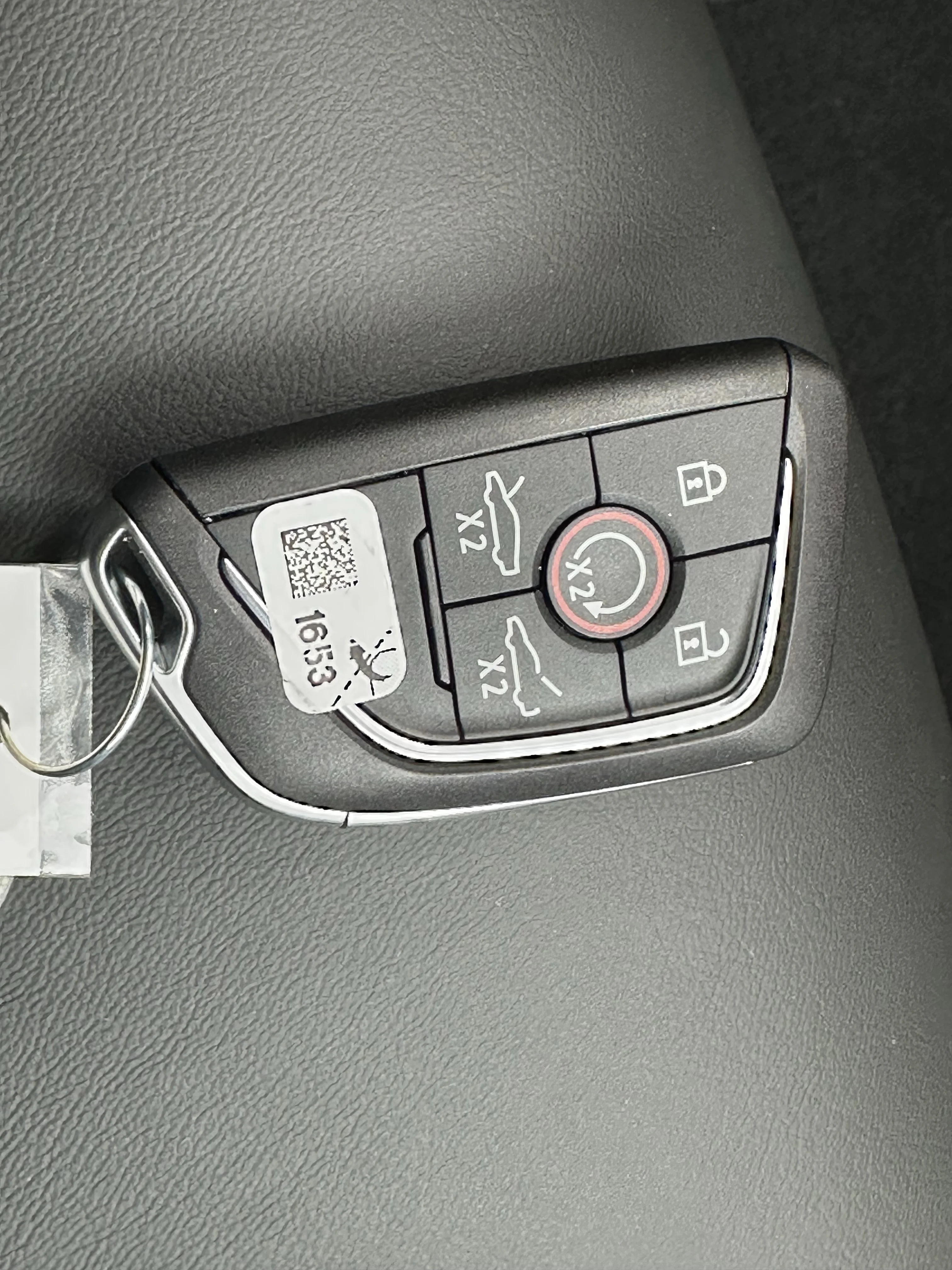 New 2026 Arctic White Chevrolet 1LT image 19