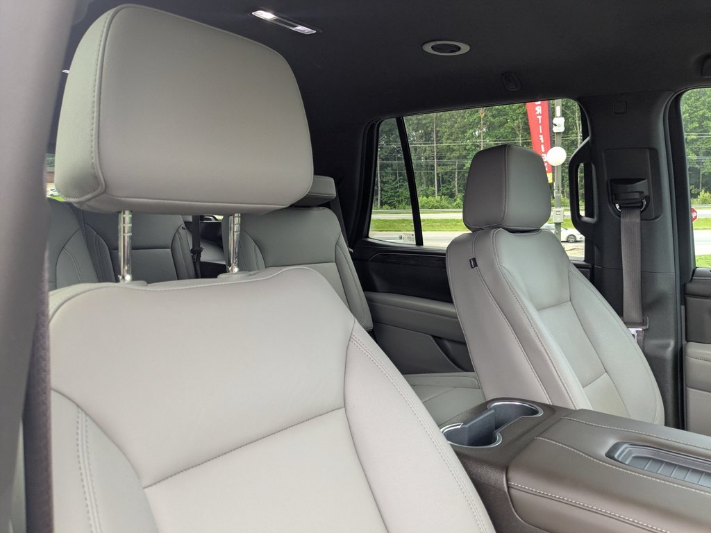 Used 2023 Summit White Chevrolet Z71 image 30
