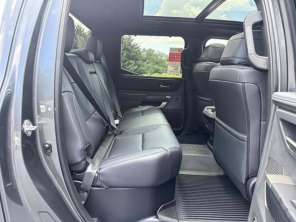 New 2026 Magnetic Gray Meta Toyota Platinum image 22