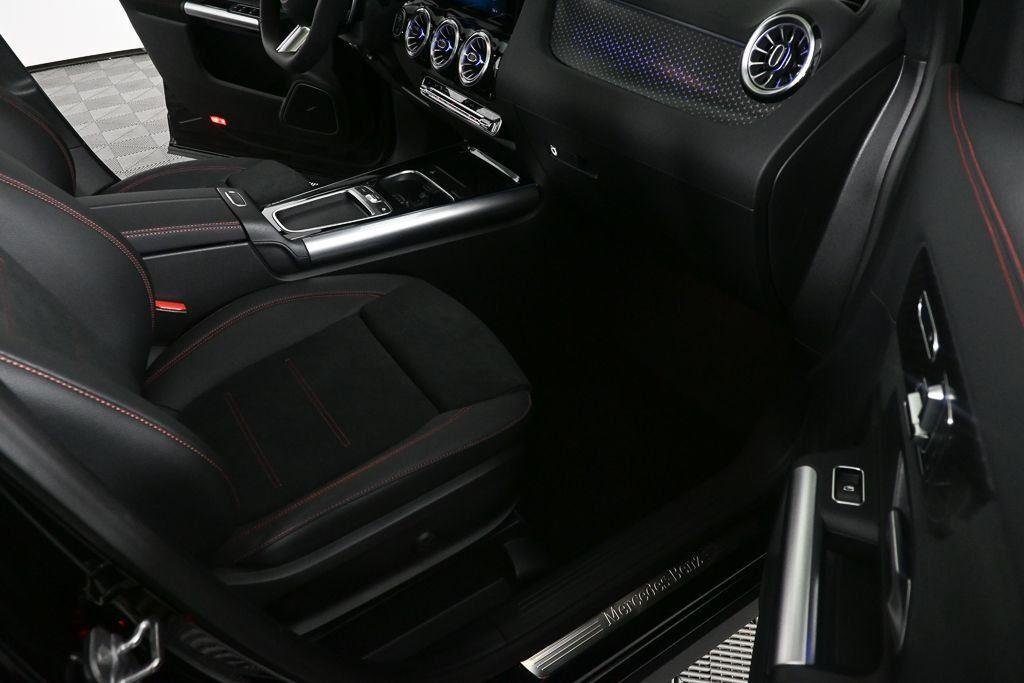 New 2026 Night Black Mercedes-Benz GLA 250 image 24
