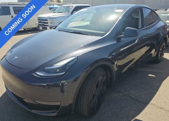 2025 Tesla Model Y Long Range