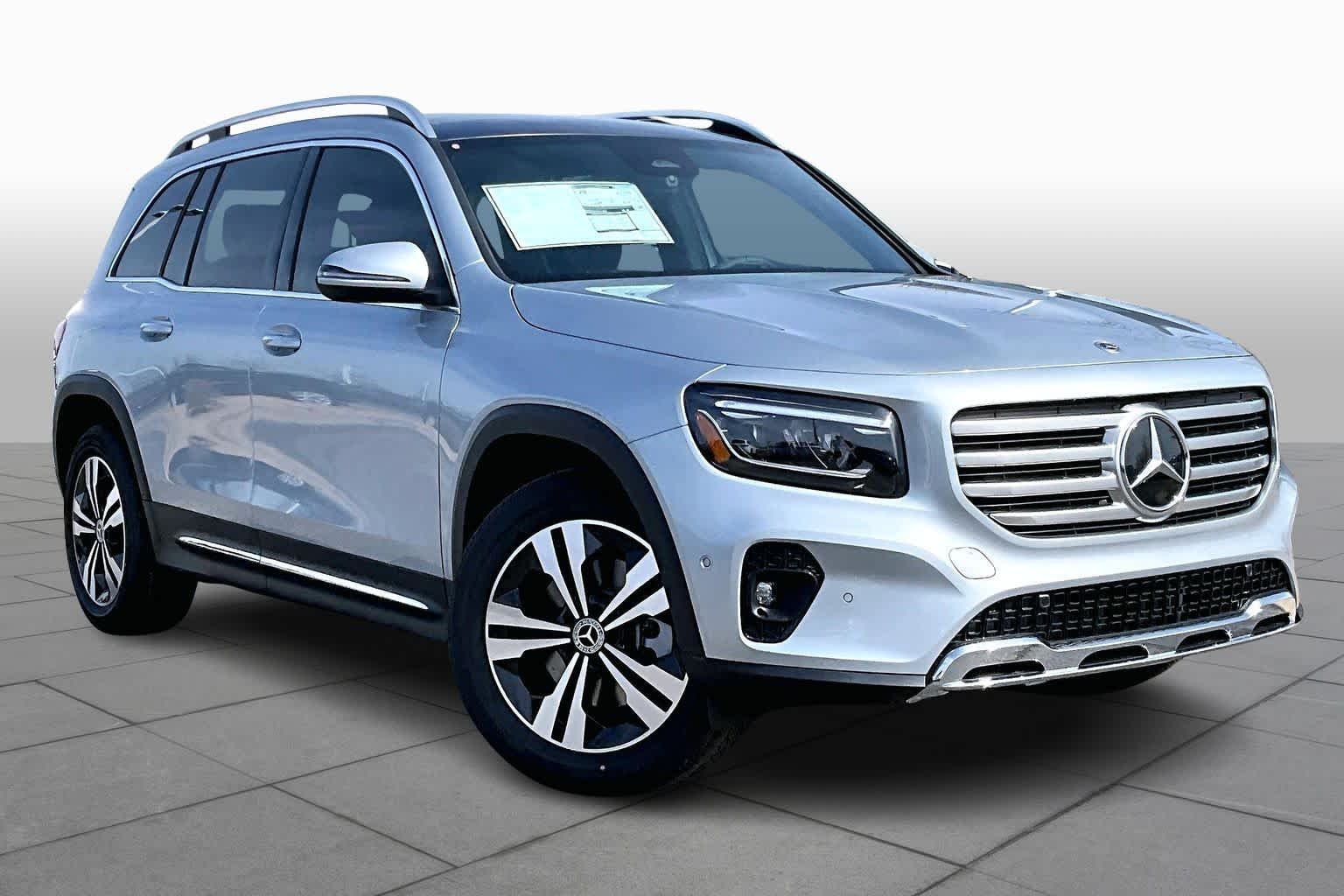 Used 2026 Cirrus Silver Metallic Mercedes-Benz GLB 250 image 2