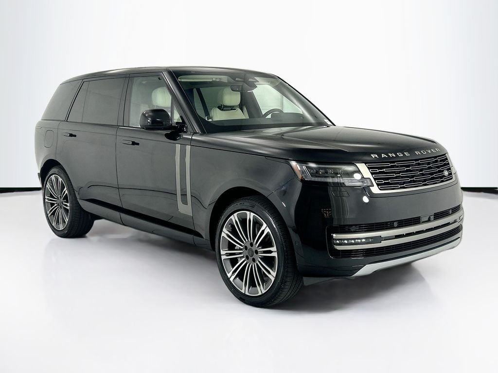 New 2026 Santorini Black Land Rover SE image 3