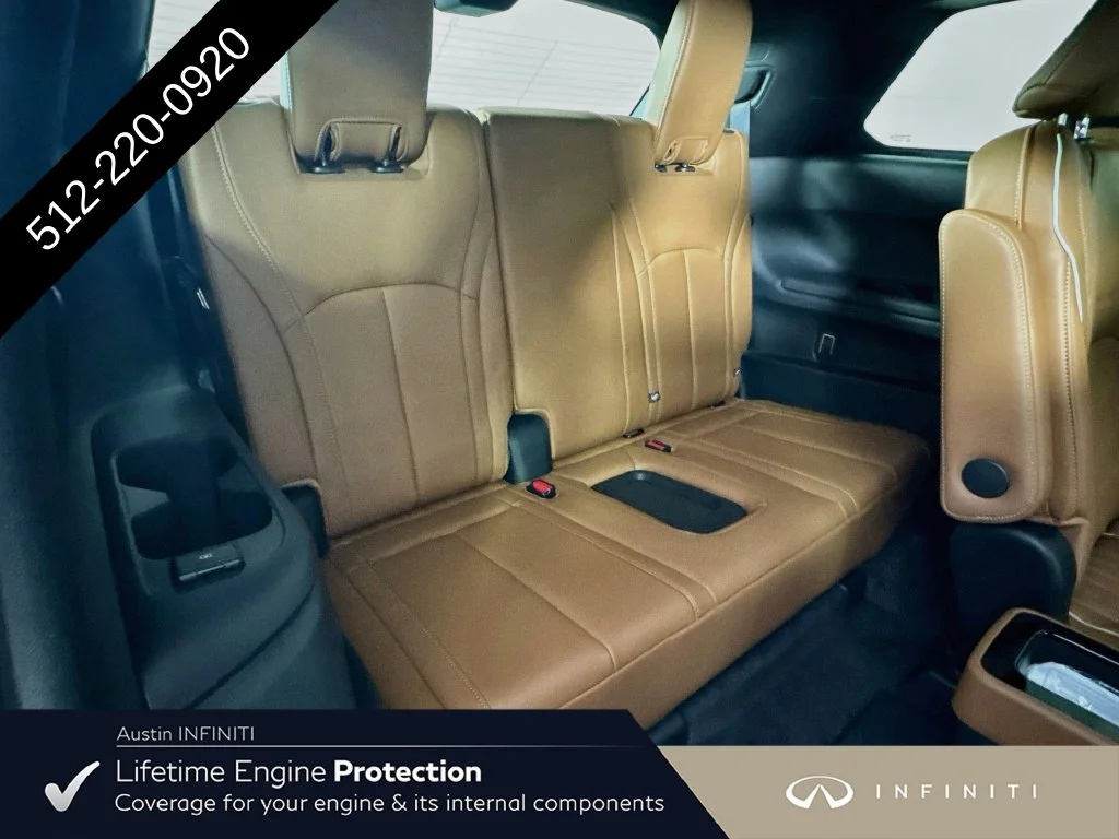 New 2027 White INFINITI Autograph image 36
