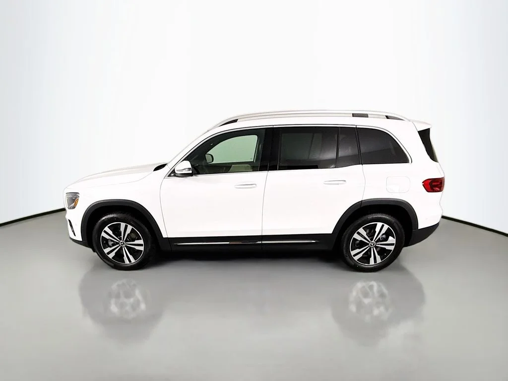 Certified Used 2025 White Mercedes-Benz GLB 250 image 2