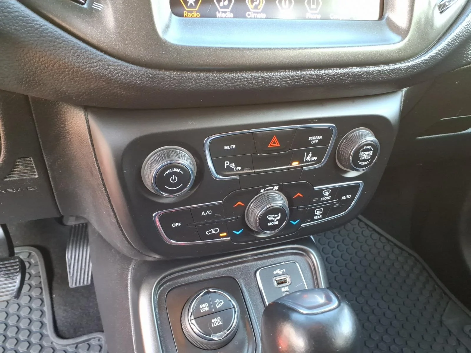 Used 2021 Red Redline Pearlcoat Jeep Trailhawk image 17
