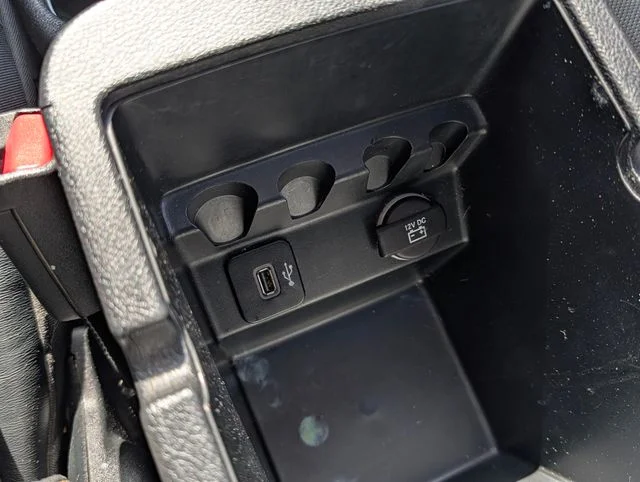 Used 2016 Gray Jeep Limited image 28