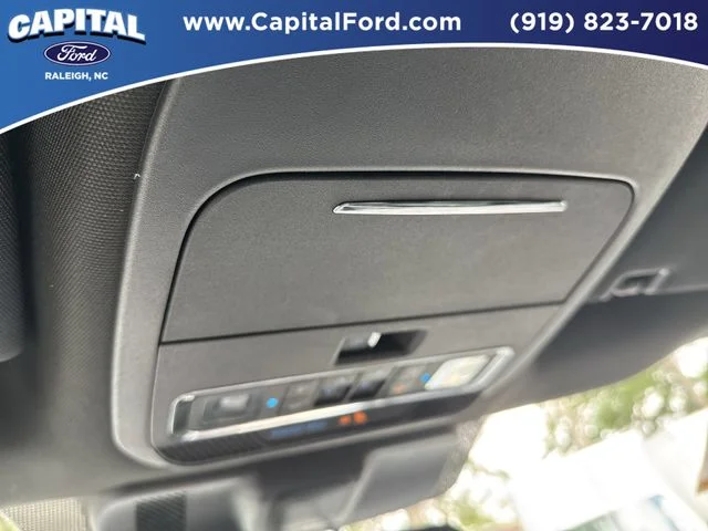Used 2025 White Ford Platinum image 33