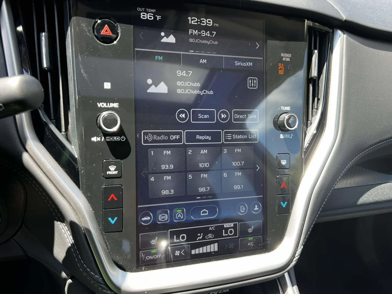 Used 2024 Ice Silver Metallic Subaru Premium image 36