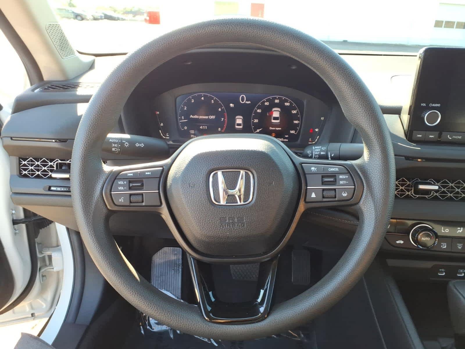 2025 Honda Accord SE - Photo 24