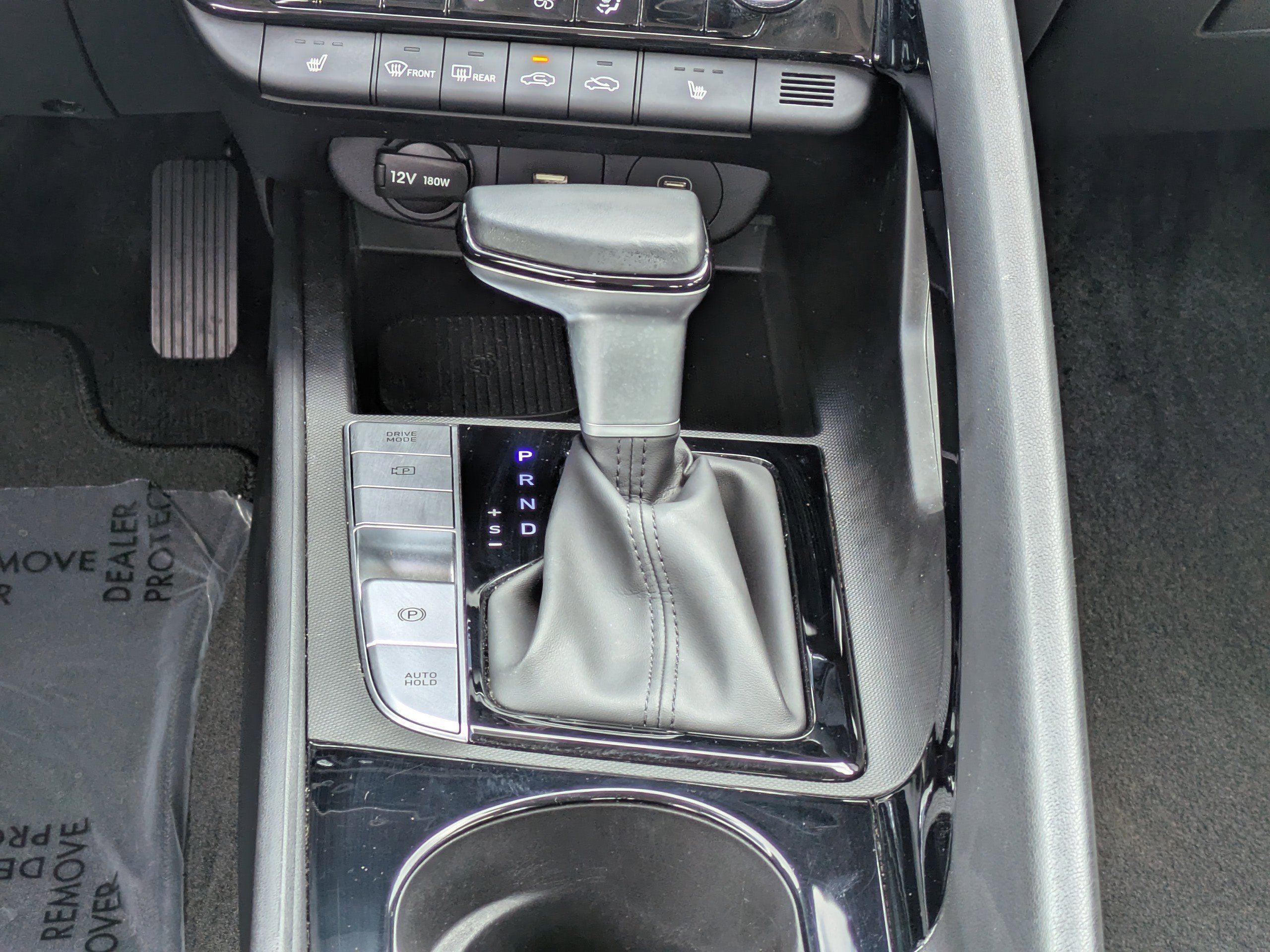 2024 Hyundai Elantra SEL - Photo 17