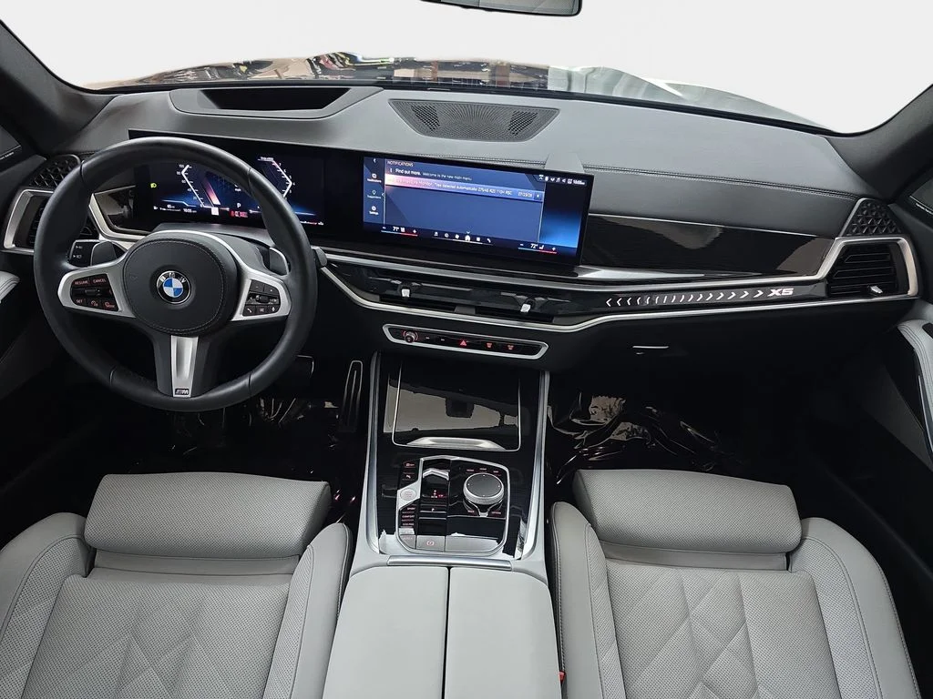 Used 2025 Carbon Black Metallic BMW xDrive40i image 12