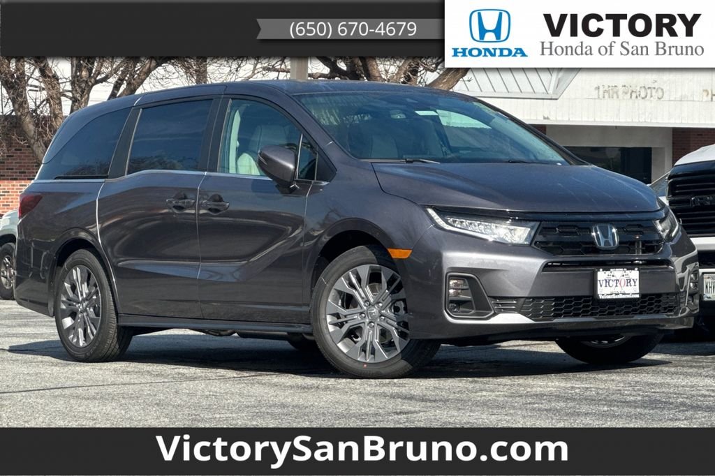 2026 Honda Odyssey Touring's photo