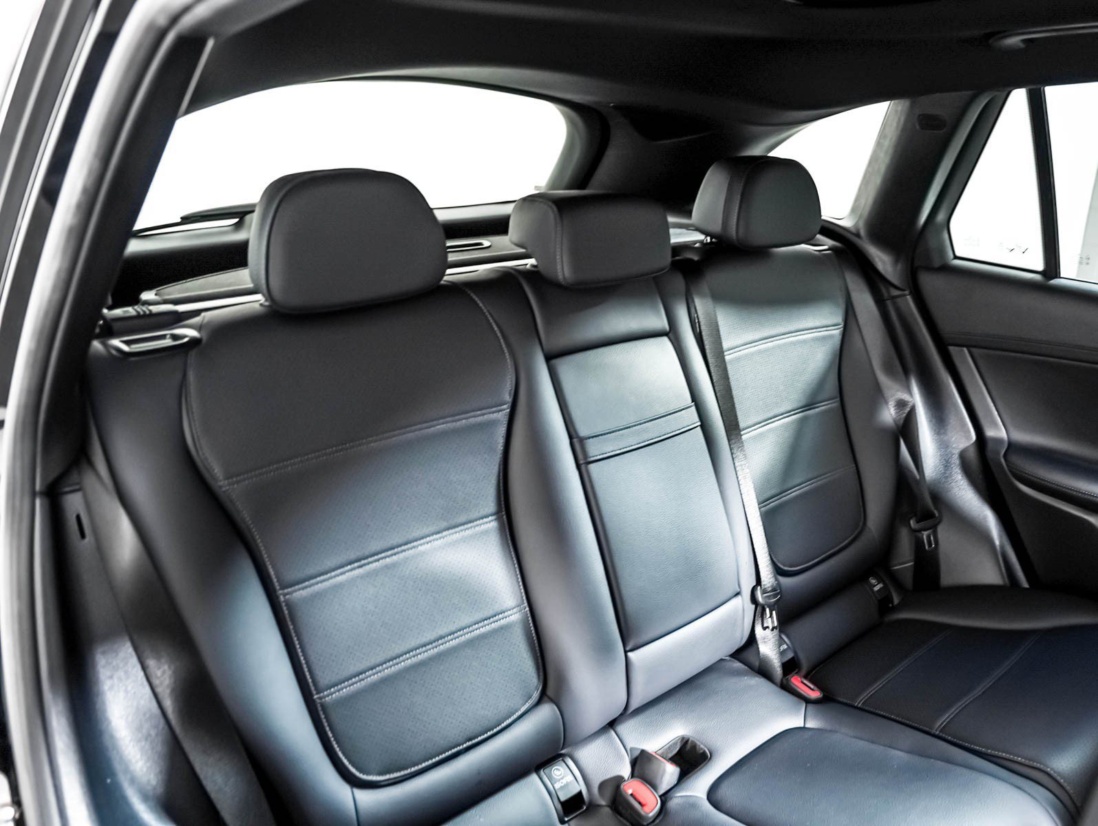 Certified Used 2025 Black Mercedes-Benz GLC 300 image 14