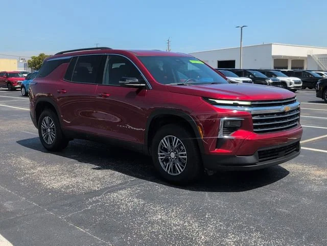 2026 Chevrolet Traverse FWD LT's photo