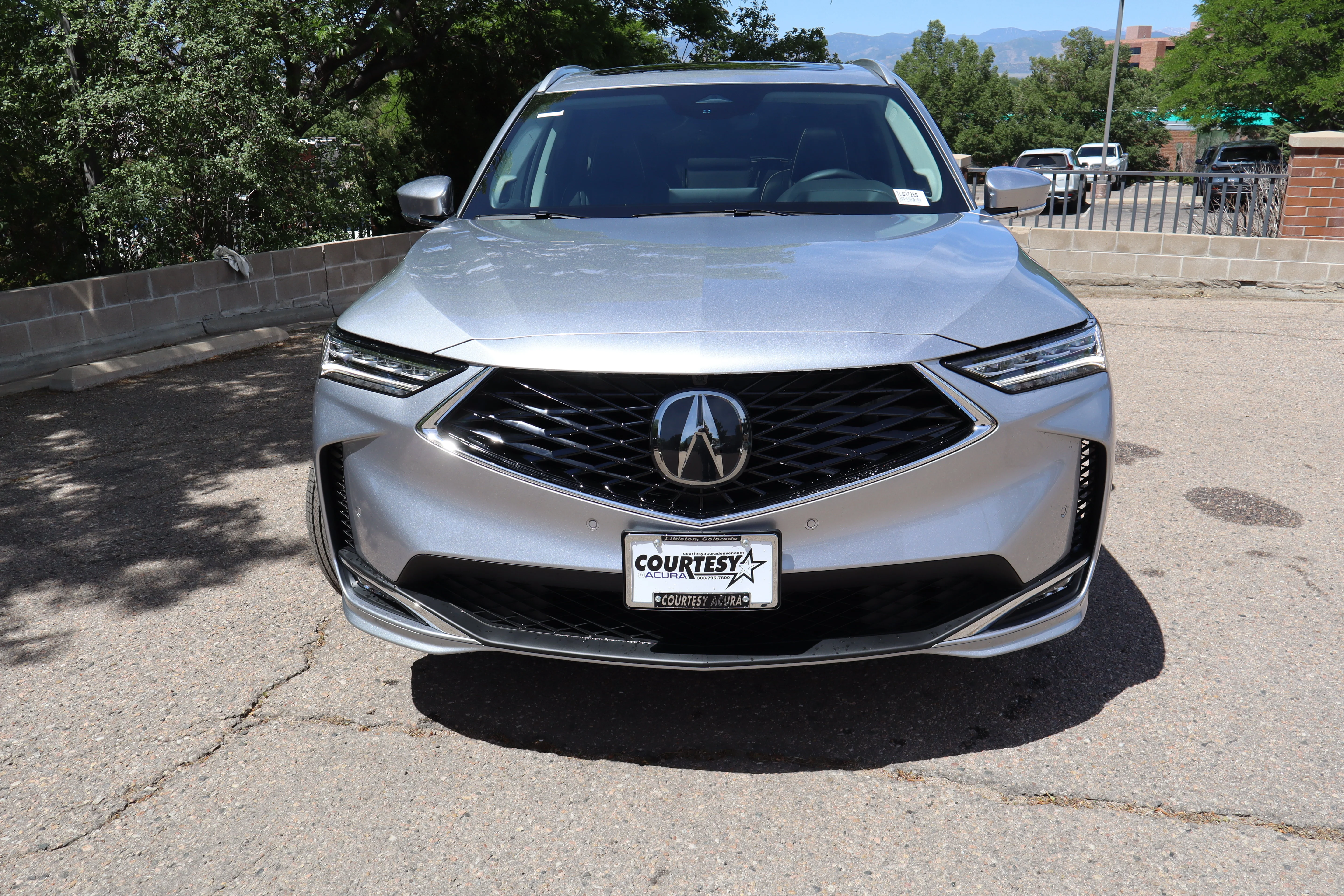 New 2026 Solar Silver Metallic Acura w/Advance Package image 2