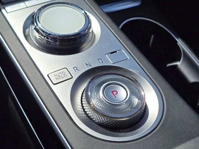 Used 2025 White Genesis 2.5T image 28